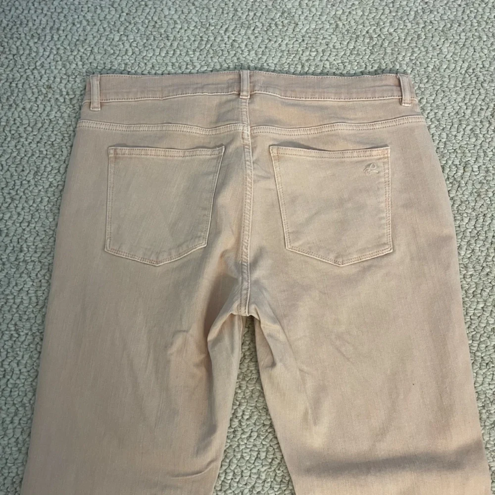 DL1961 Bridget Boot High Rise Instasculpt Crop Jeans in Bellini Frayed - Size 32